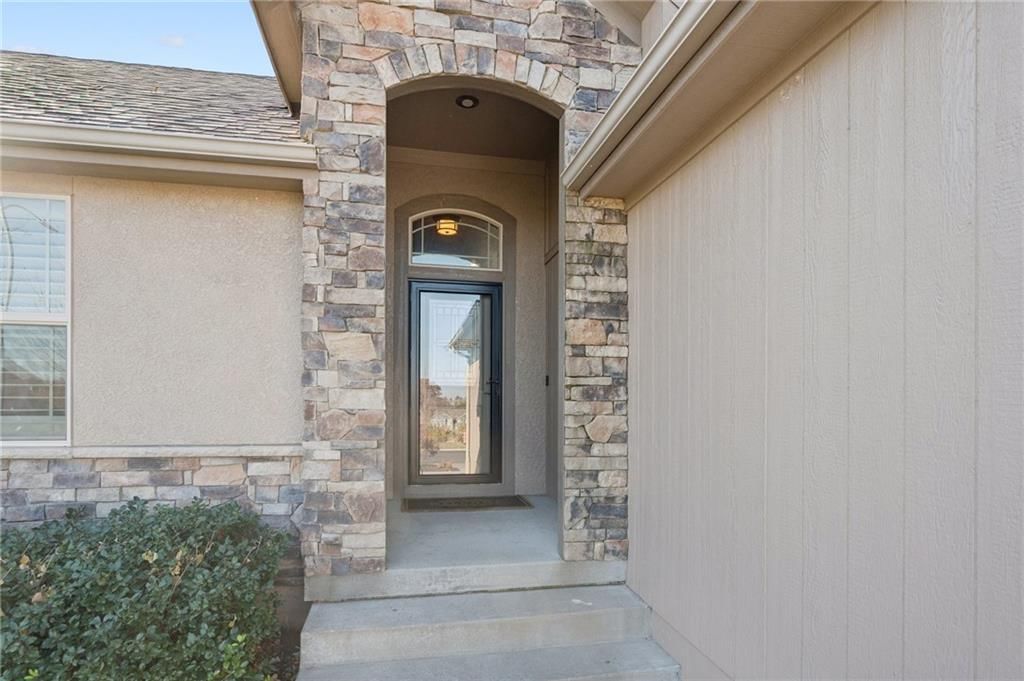 1100 SW CONCH Way — photo 2