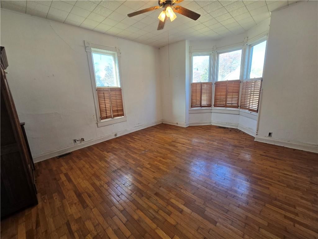 2119 South Street — photo 5