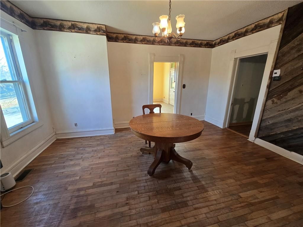 2119 South Street — photo 10