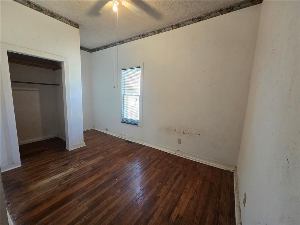 2119 South Street — photo 23