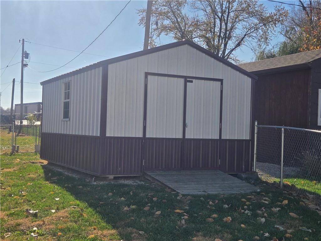 2119 South Street — photo 27