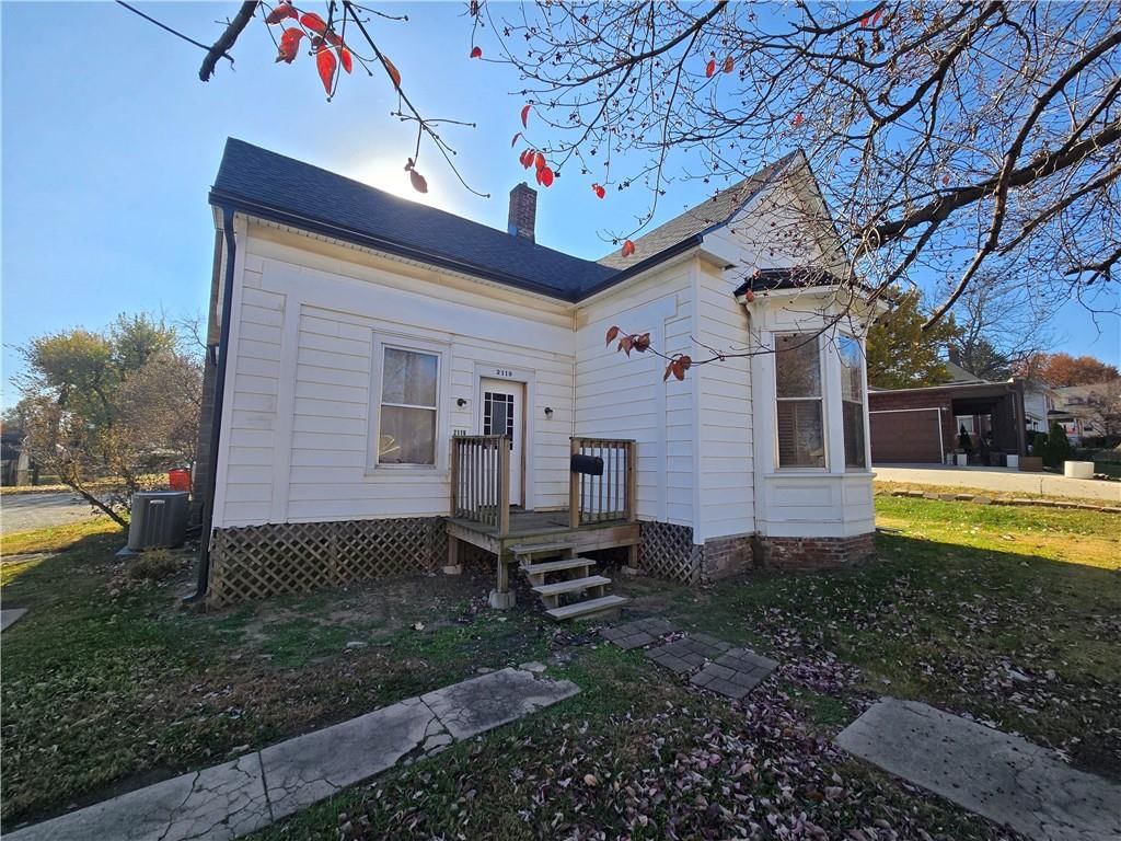 2119 South Street — photo 28