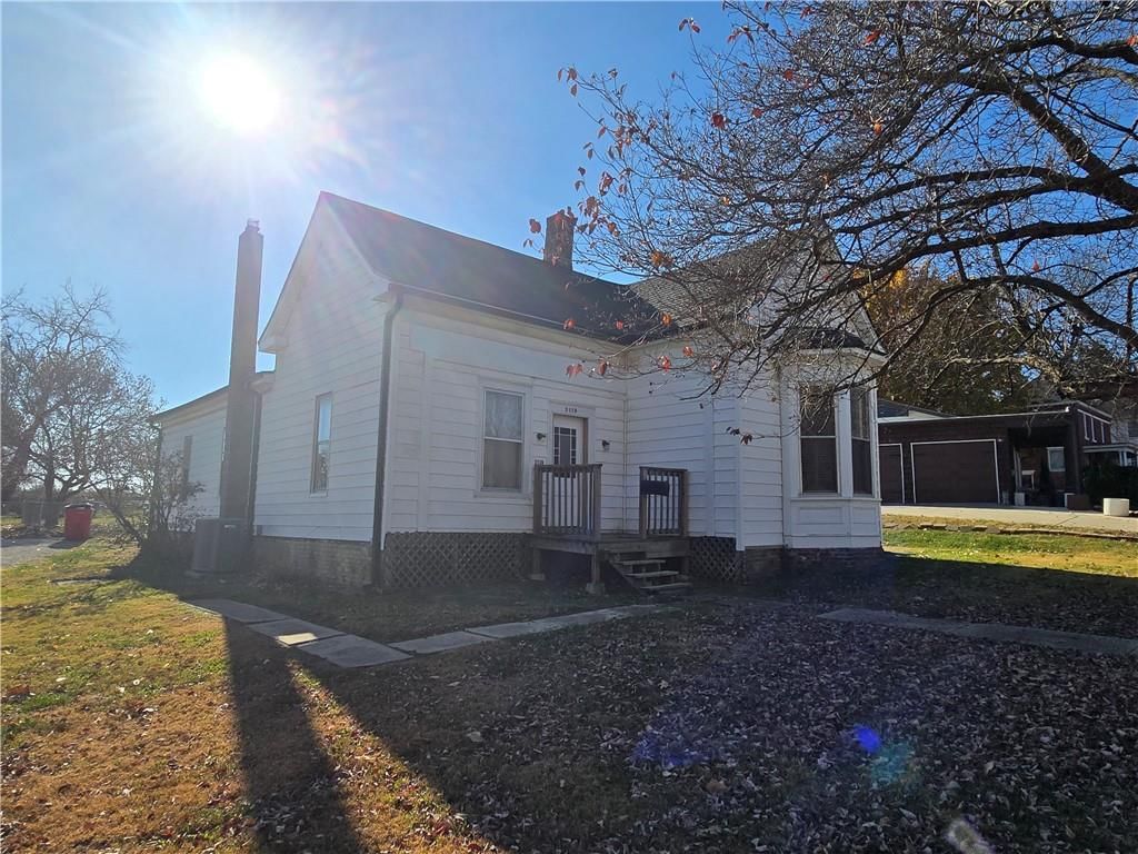 2119 South Street — photo 33