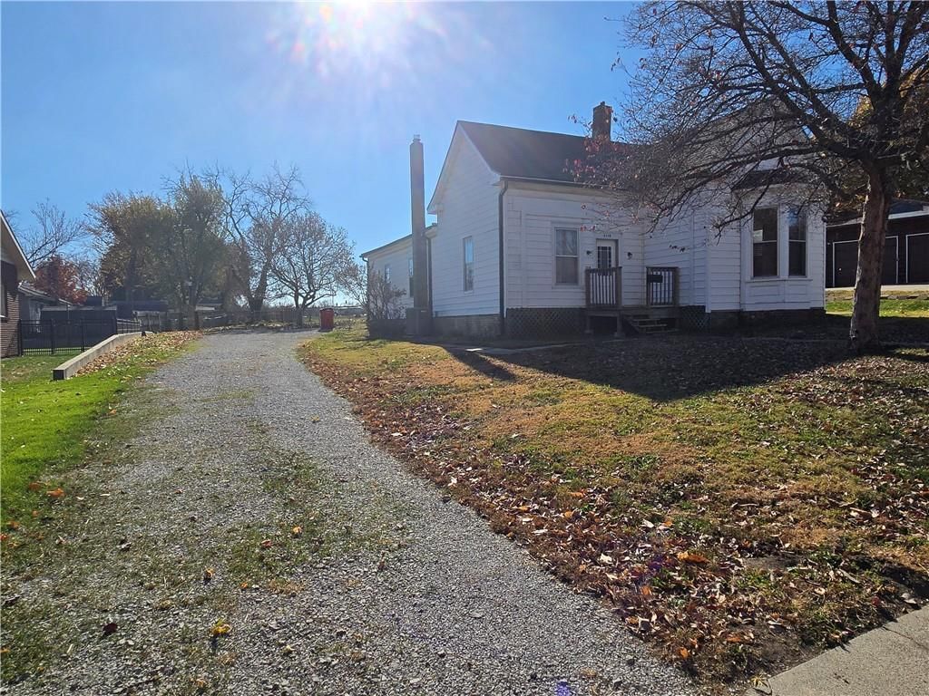 2119 South Street — photo 34