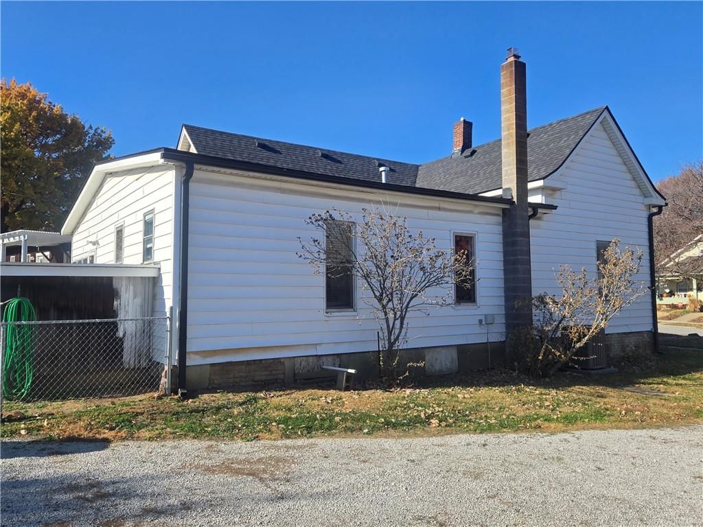 2119 South Street — photo 36