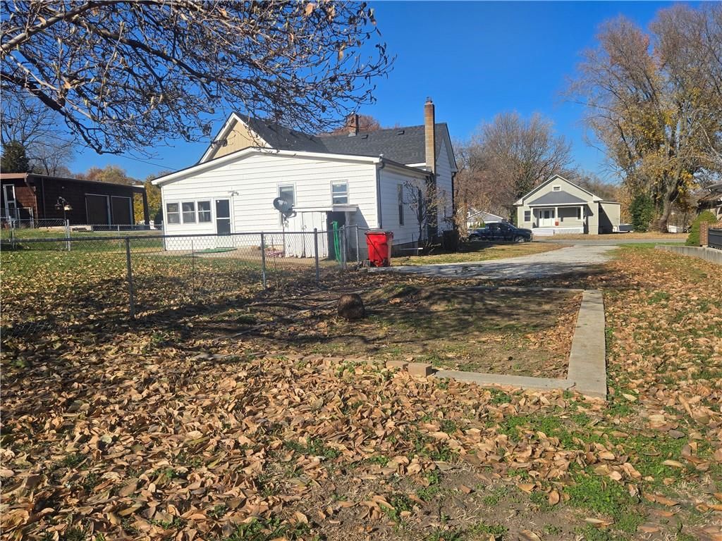 2119 South Street — photo 38