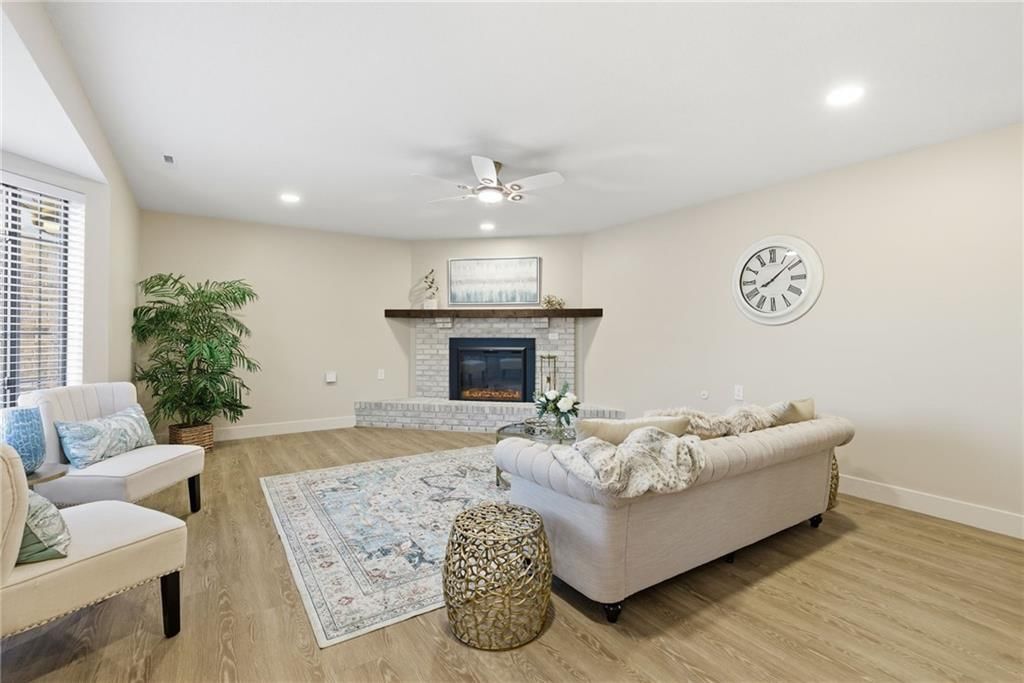 1704 W Long Boulevard — photo 4