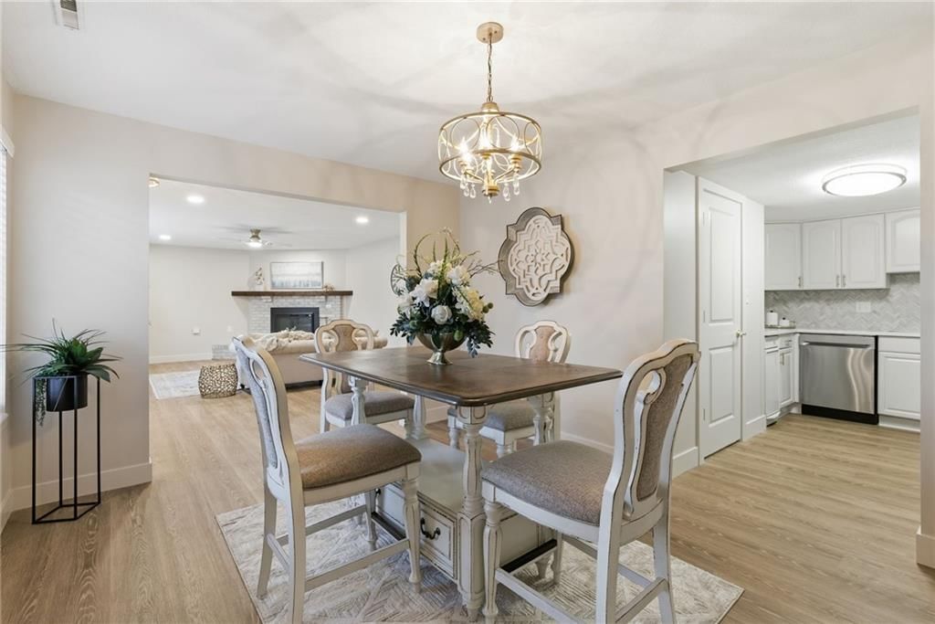 1704 W Long Boulevard — photo 10