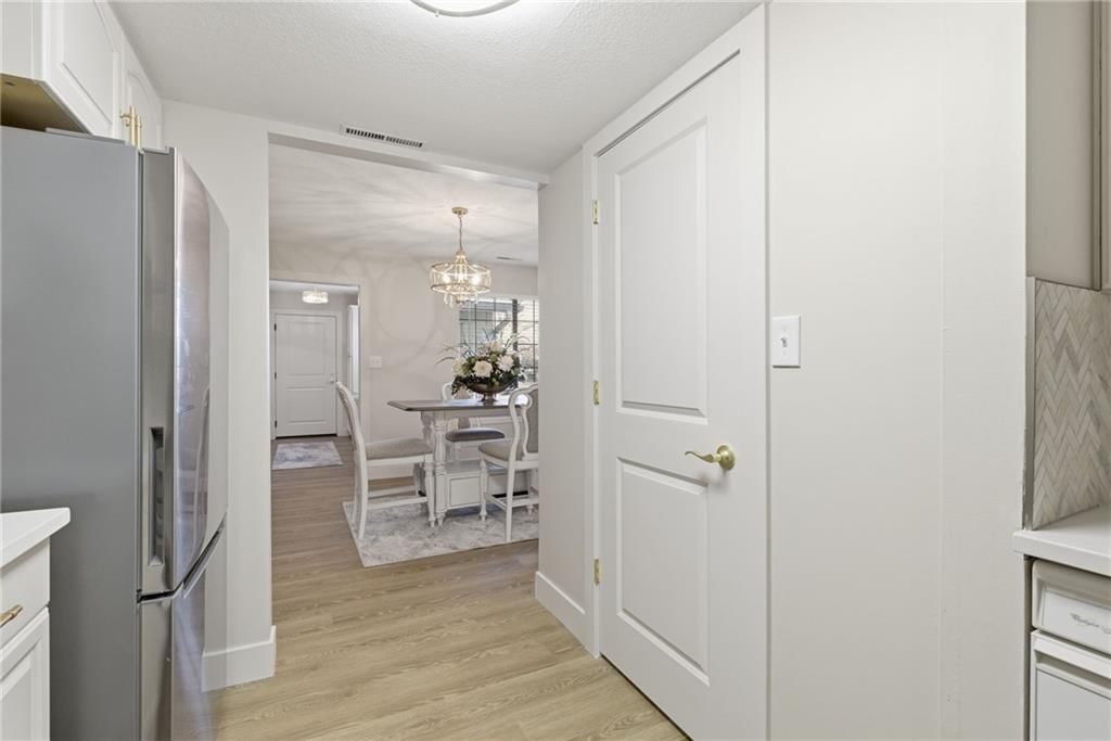 1704 W Long Boulevard — photo 14