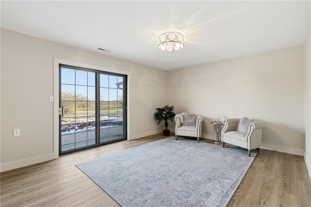 1704 W Long Boulevard — photo 20