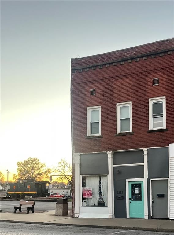 2112 Main Street — photo 2