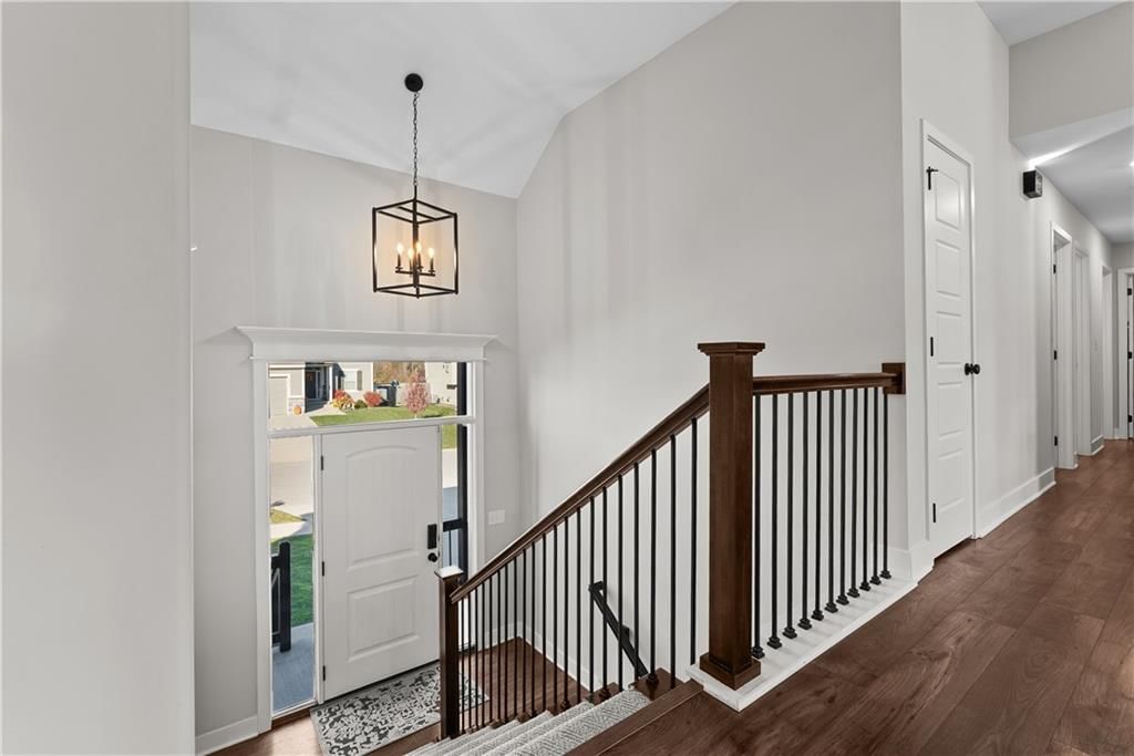 1295 NW Hickorywood Court — photo 2