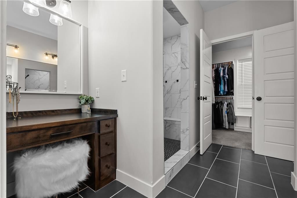1295 NW Hickorywood Court — photo 15