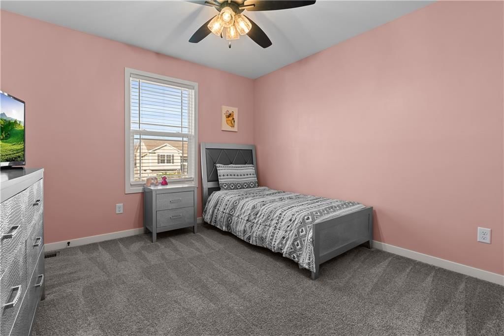 1295 NW Hickorywood Court — photo 23