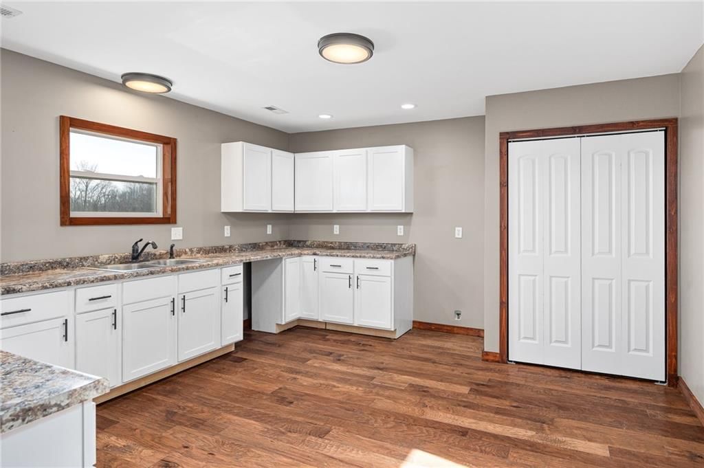 33518 Holt 150 N/A — photo 17