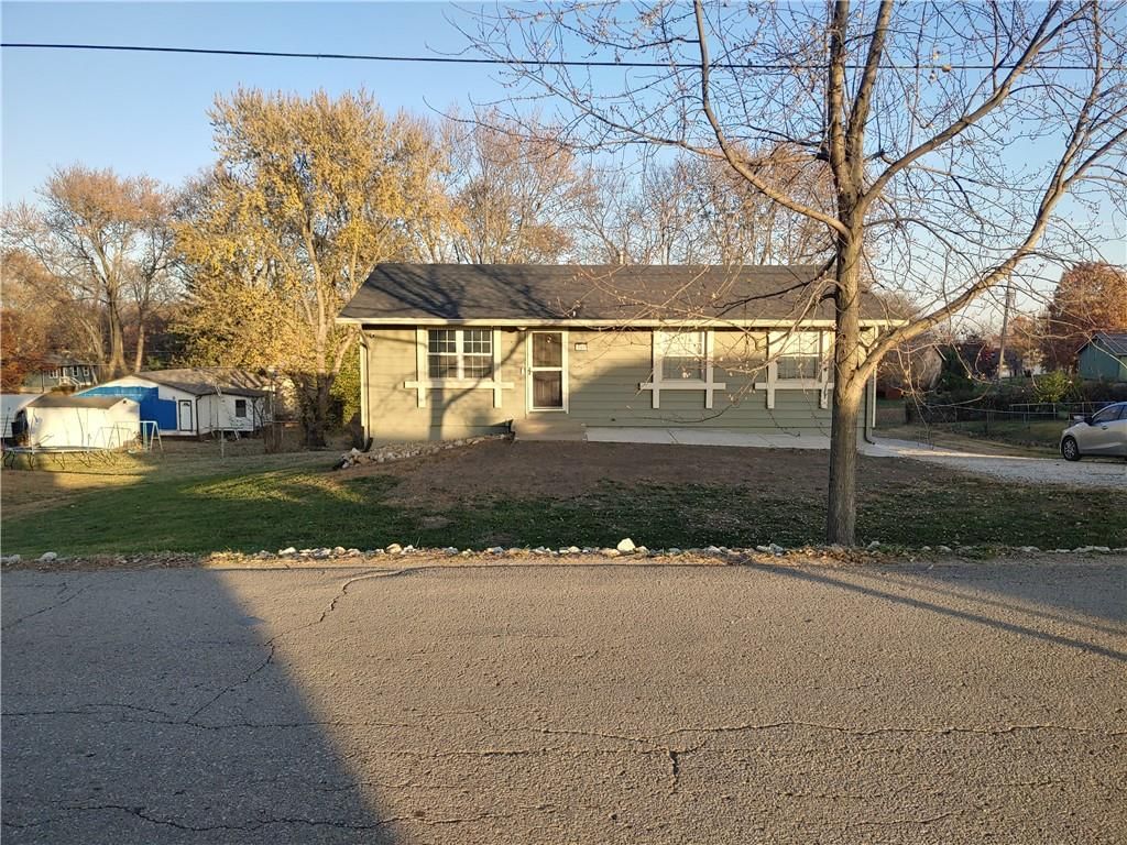 606 S UNION Street — photo 2