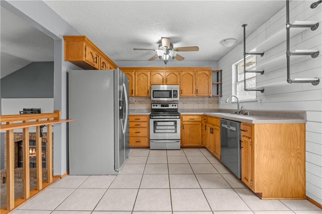 626 SE Fox Run Court — photo 11