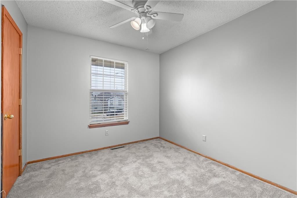 626 SE Fox Run Court — photo 18