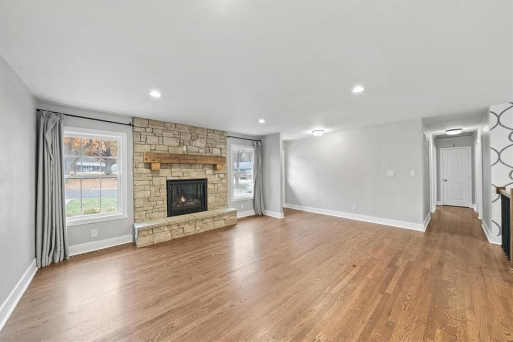 7612 Maple Street — photo 4