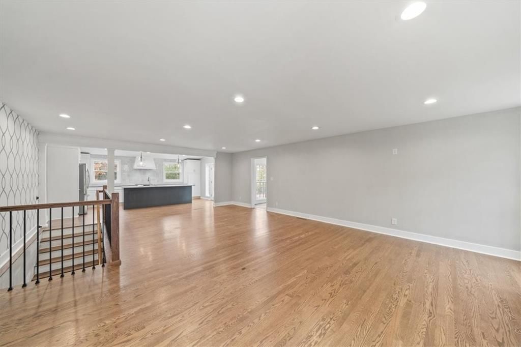 7612 Maple Street — photo 5