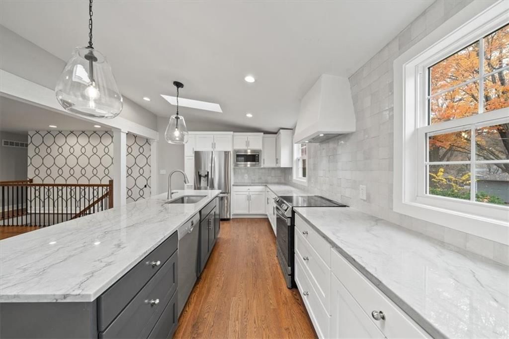 7612 Maple Street — photo 9