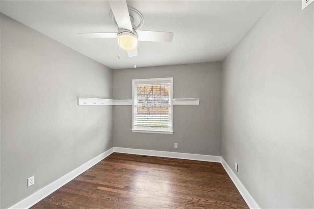 7612 Maple Street — photo 10