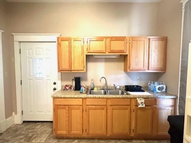939 N Lynn Street — photo 2