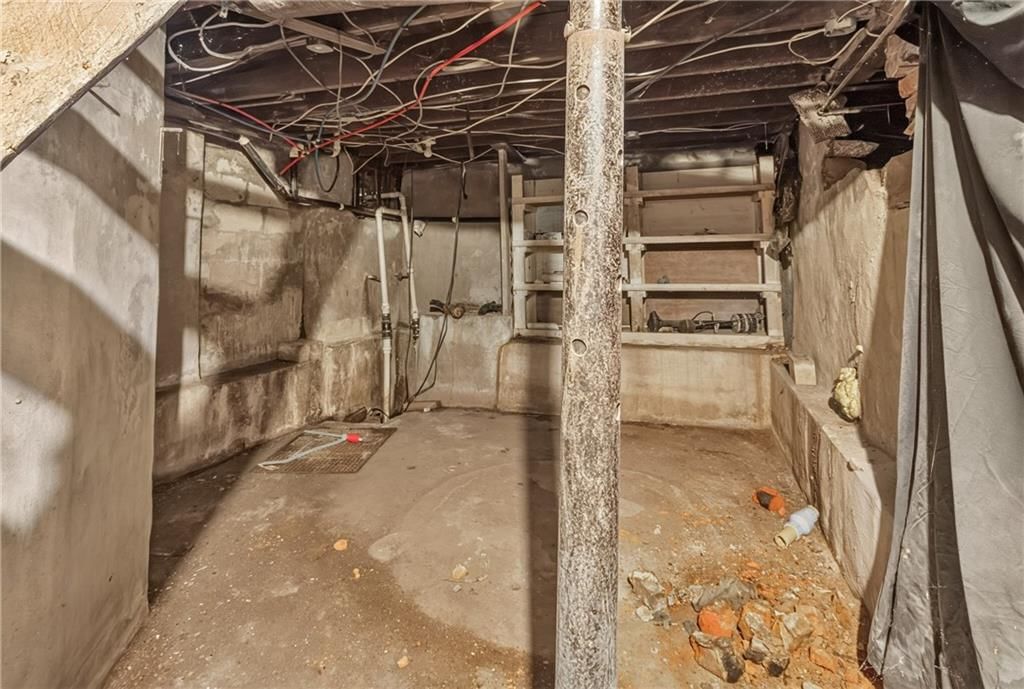 939 N Lynn Street — photo 34