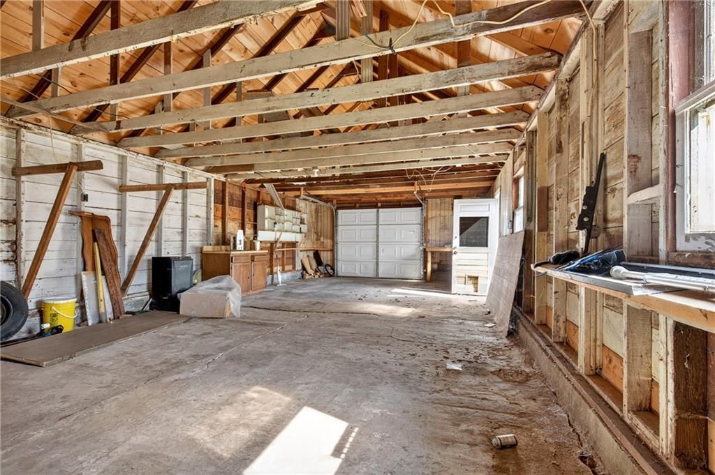 939 N Lynn Street — photo 38