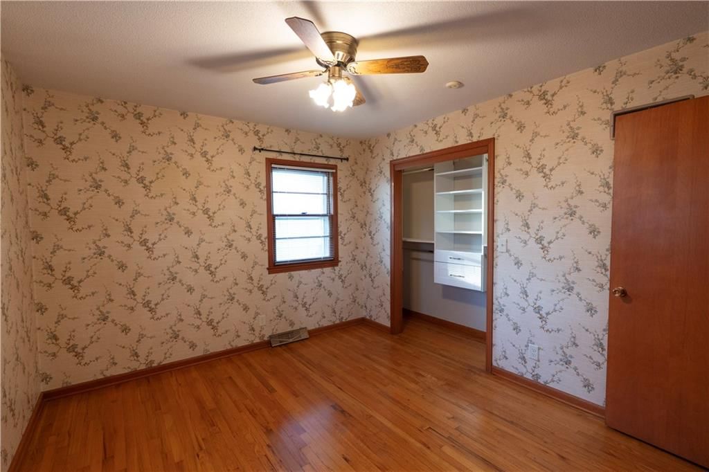 131 E 132nd Terrace — photo 15
