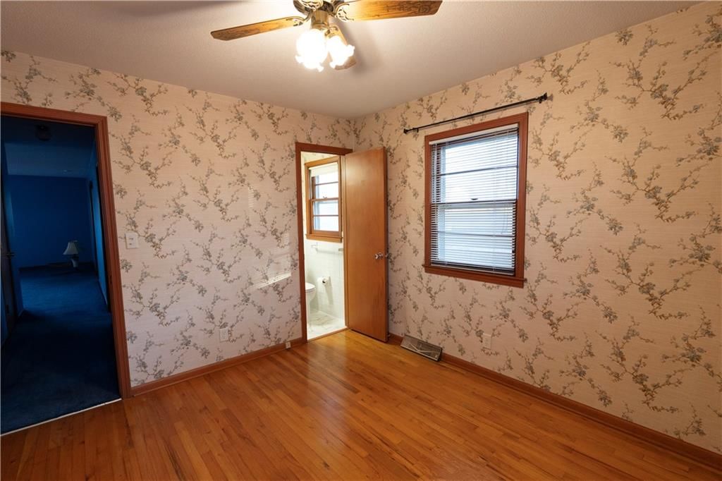 131 E 132nd Terrace — photo 16