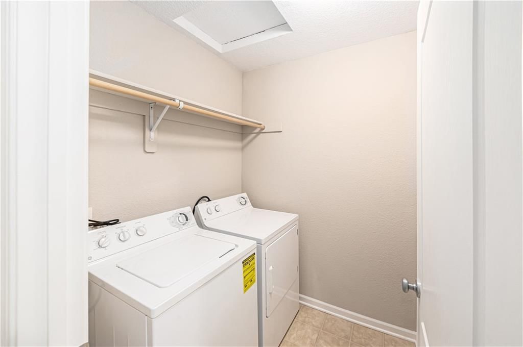 9403 N Main Street — photo 15
