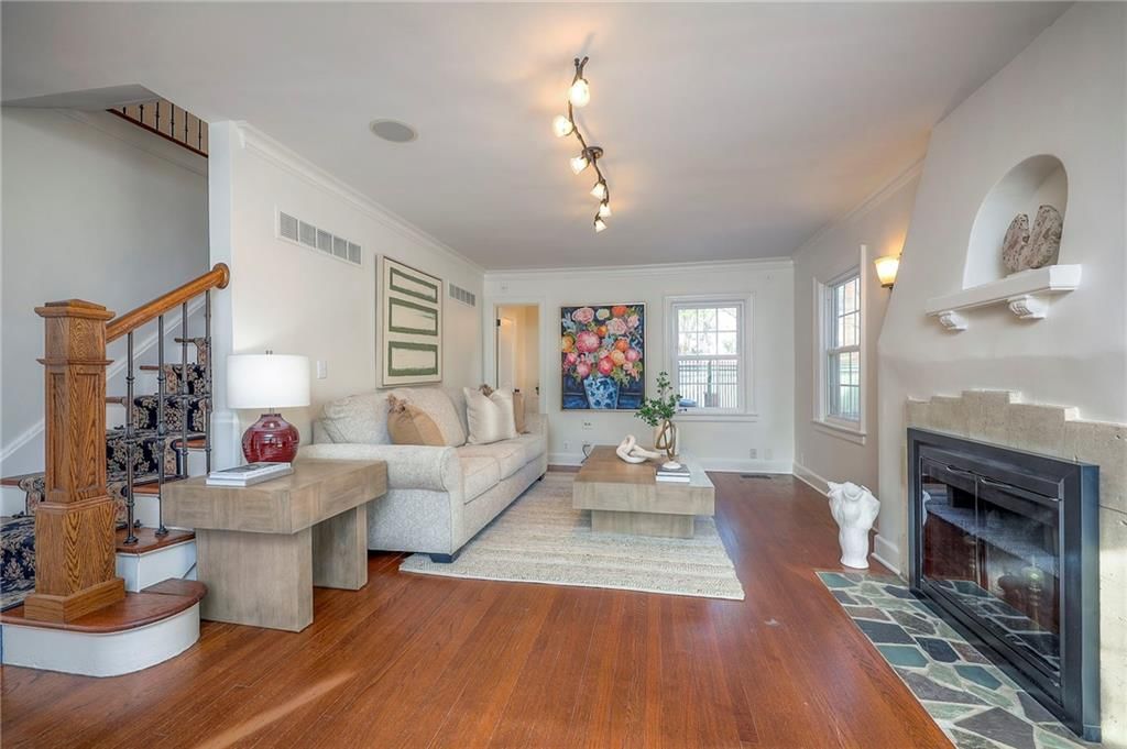 1010 W 70th Terrace — photo 7