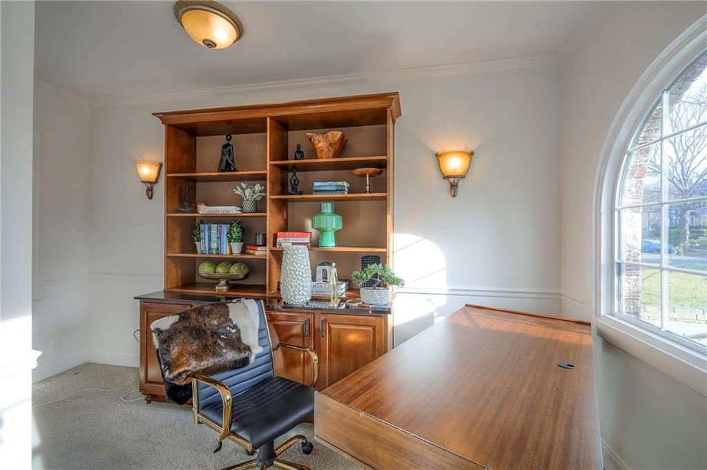 1010 W 70th Terrace — photo 12