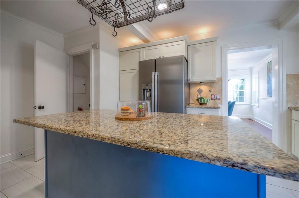 1010 W 70th Terrace — photo 21
