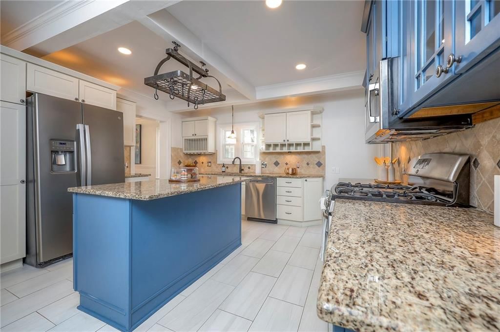 1010 W 70th Terrace — photo 22