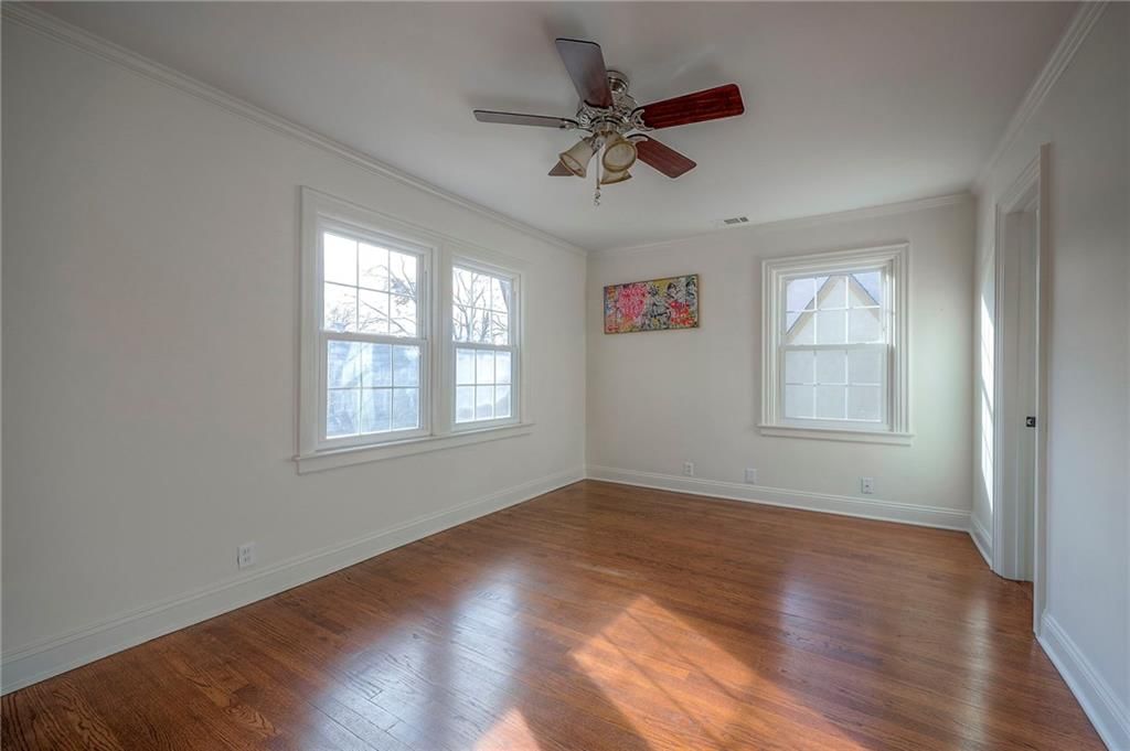 1010 W 70th Terrace — photo 37