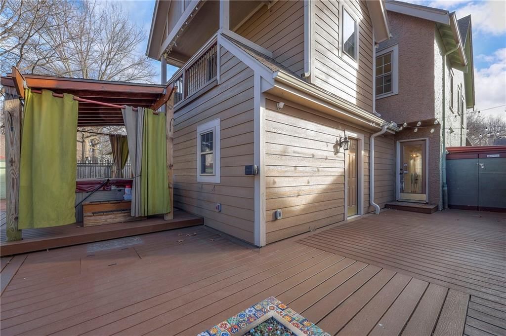 1010 W 70th Terrace — photo 43