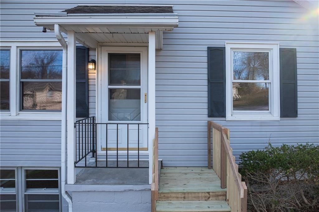9 NW Englewood Court — photo 2