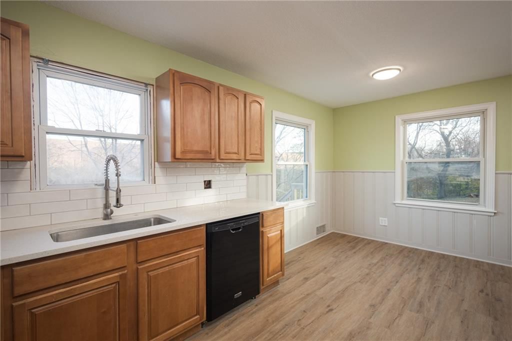 9 NW Englewood Court — photo 13