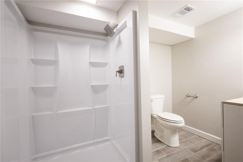 9 NW Englewood Court — photo 27