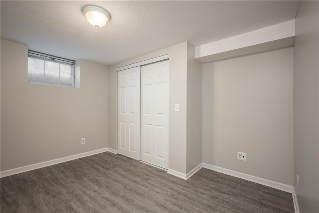9 NW Englewood Court — photo 28