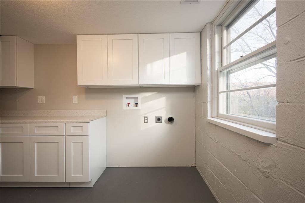 9 NW Englewood Court — photo 29