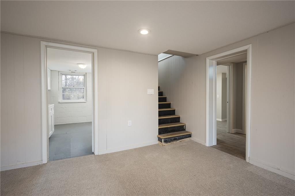 9 NW Englewood Court — photo 32