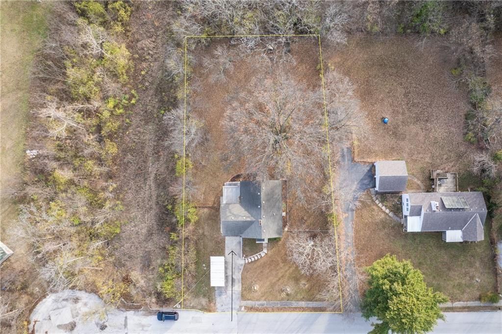 9 NW Englewood Court — photo 41