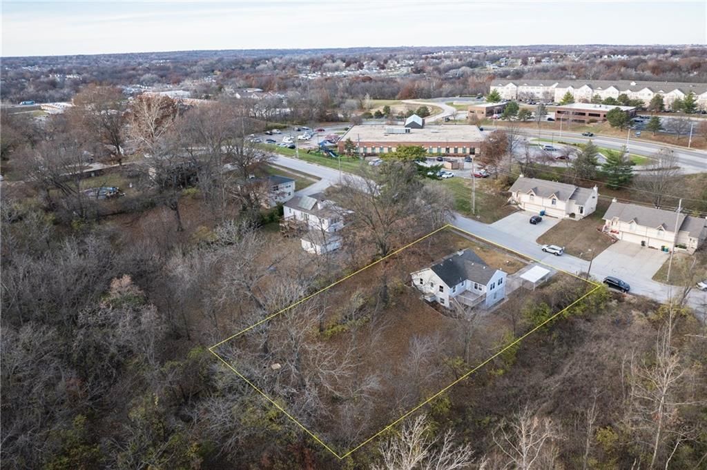 9 NW Englewood Court — photo 43