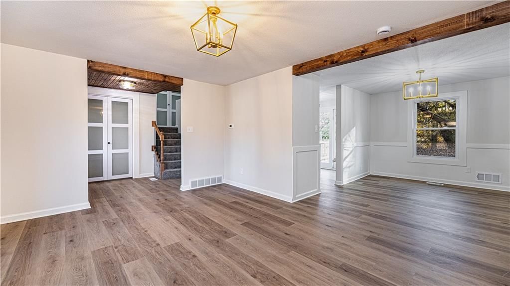 9841 Melrose Street — photo 4