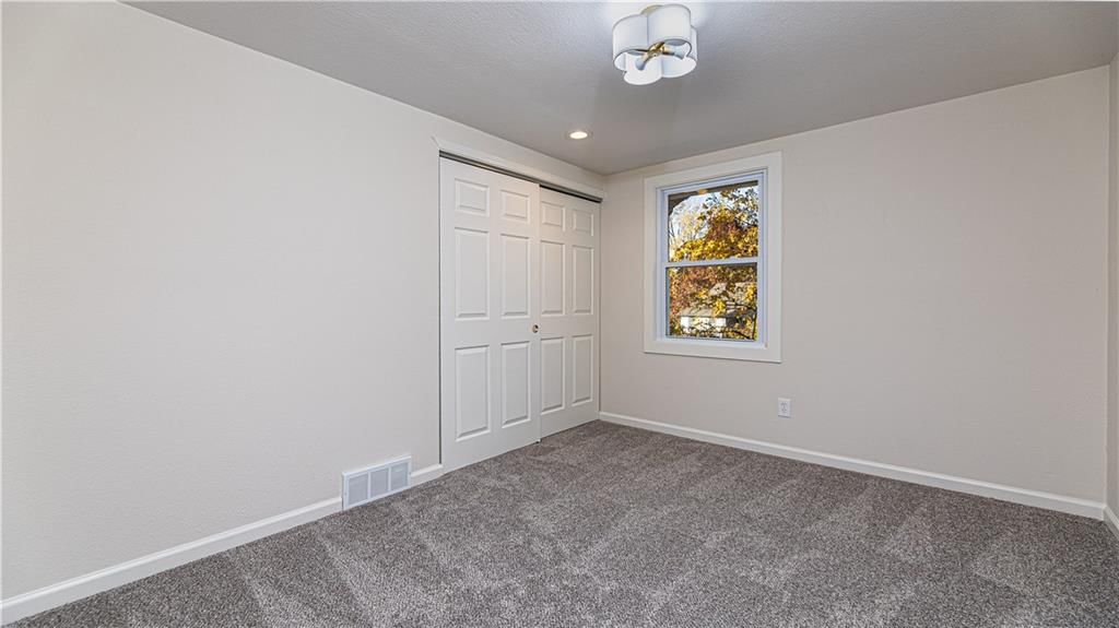 9841 Melrose Street — photo 12