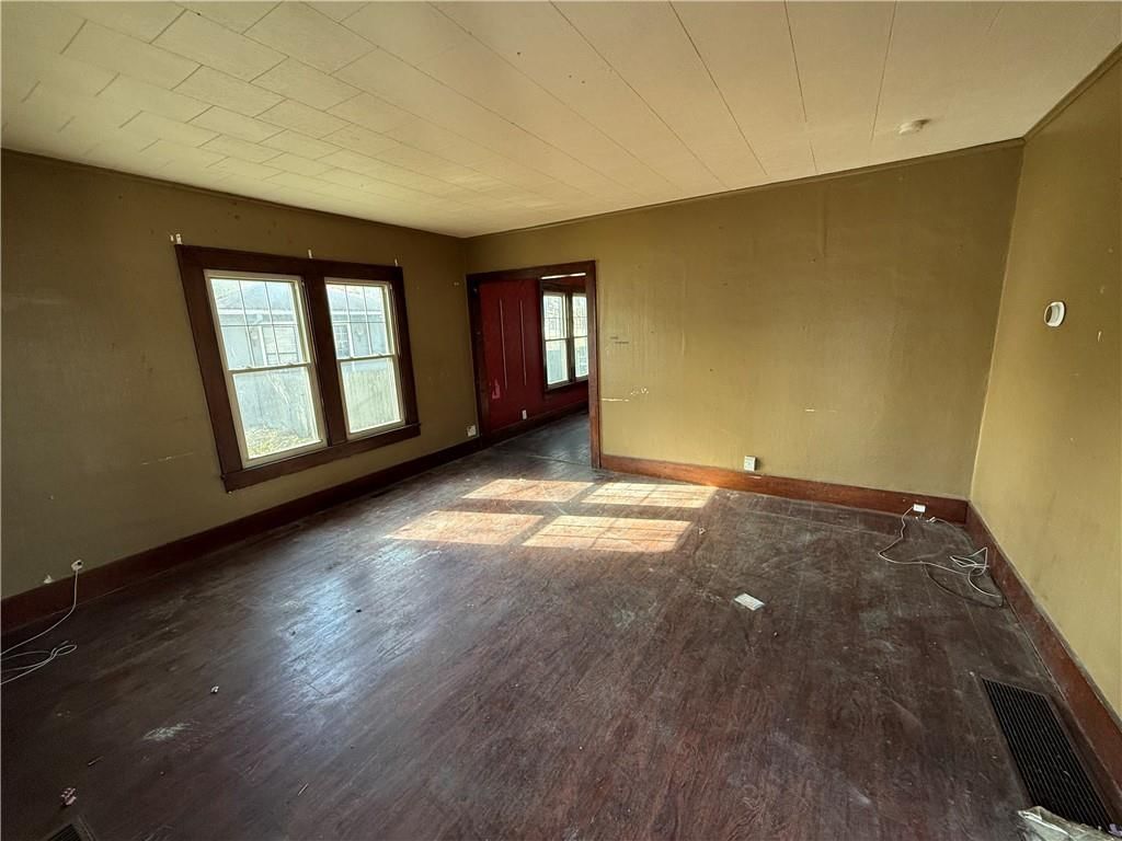 101 S Buttermilk Station Road — photo 2