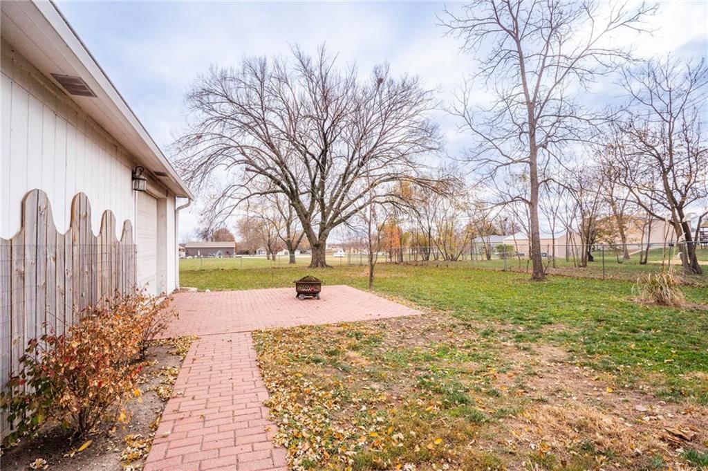 427 Pine Street — photo 38